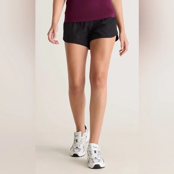Quince Weightless High-Rise Running Short 2.5” Inseam M NWOT - Picture 2 of 7